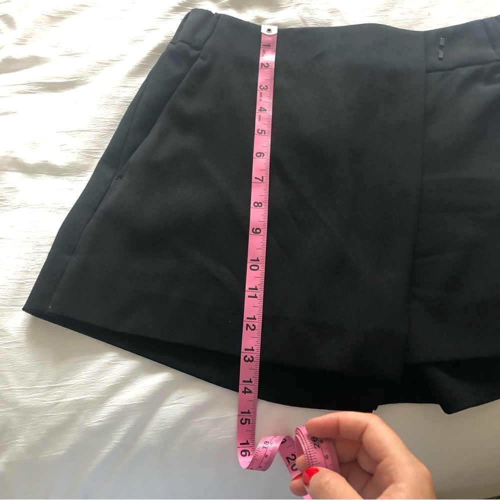 Black Aritzia Hikaru Black Skort size 0 asymmetrical - Picture 7 of 8